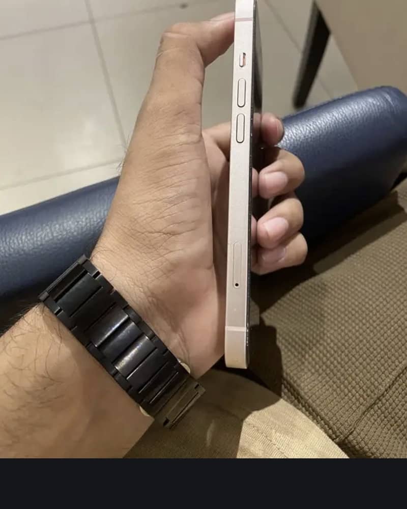 Apple iPhone 13 3