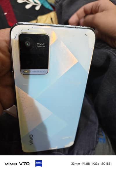 Vivo Y21A 2021 with box and cable