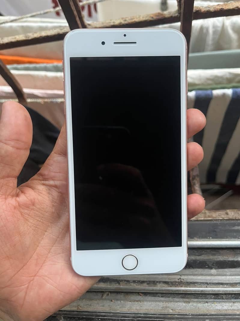 Apple iPhone 8 Plus 2