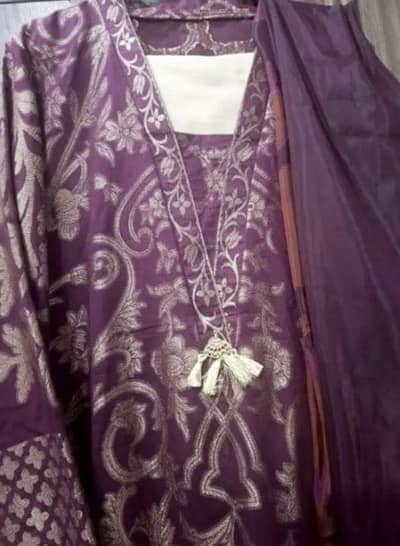 Beautiful dresses at low prices