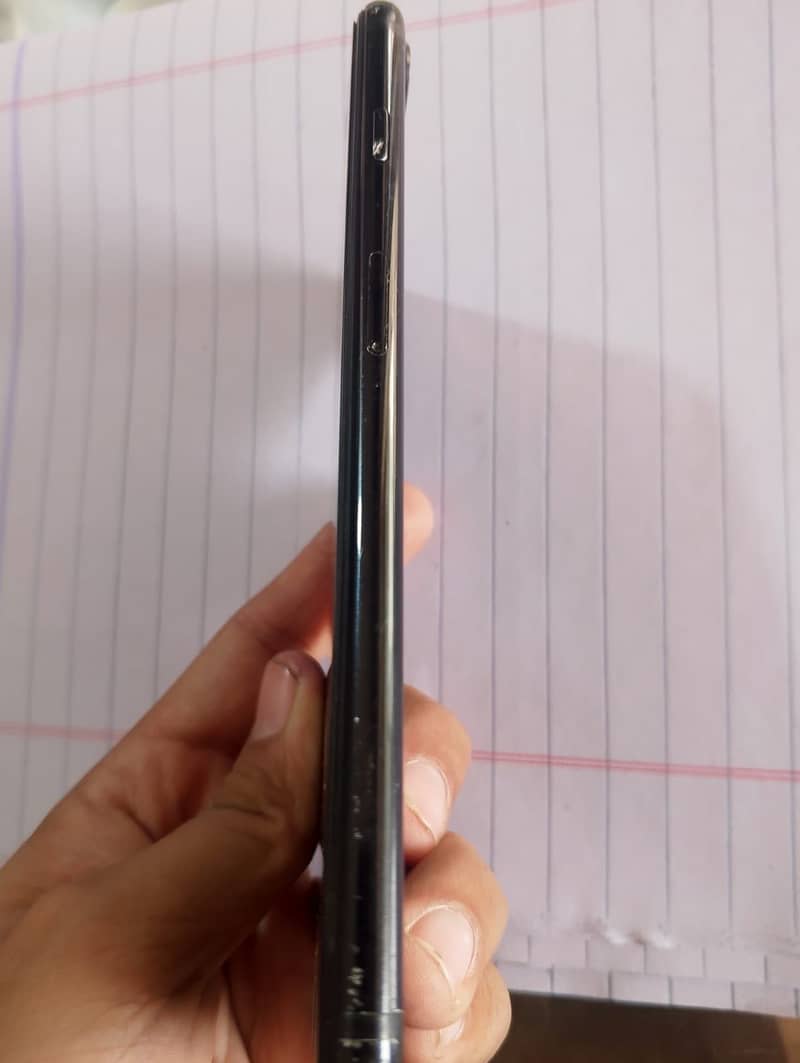 Apple iPhone 7 Plus 0