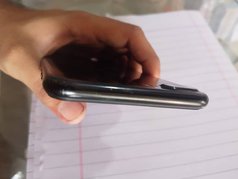 Apple iPhone 7 Plus 1