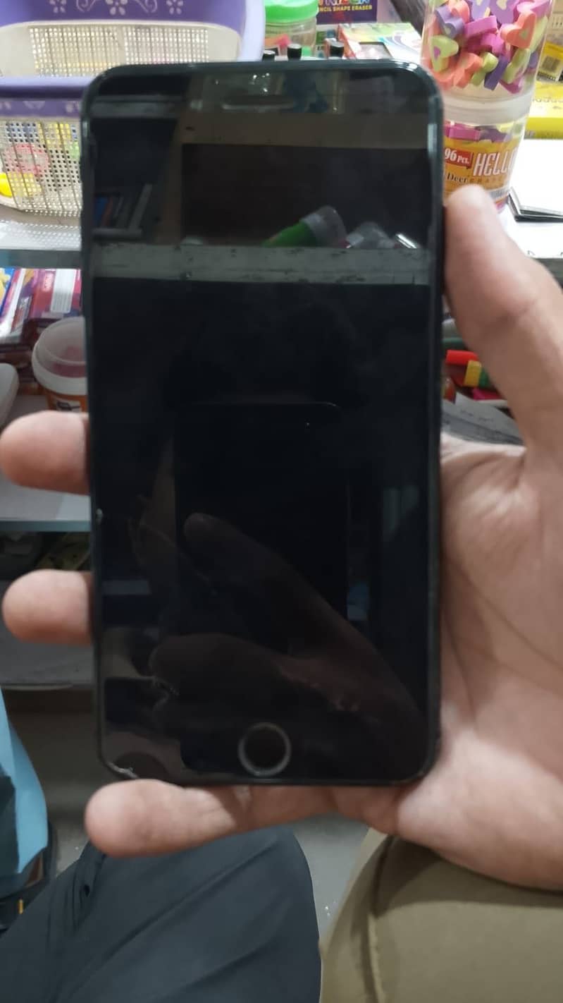 Apple iPhone 7 Plus 3