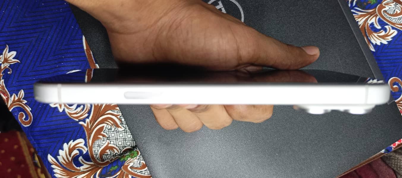 Apple iPhone 17 Pro Max 3