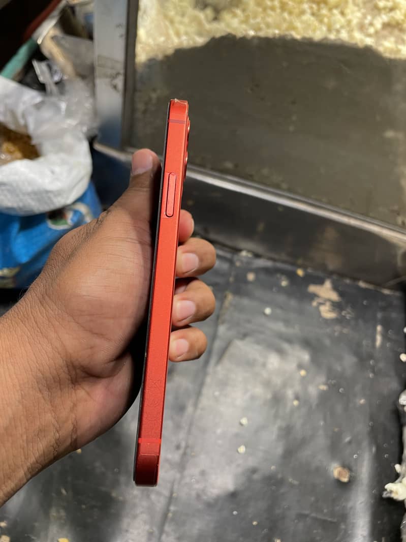 Apple iPhone 12 3