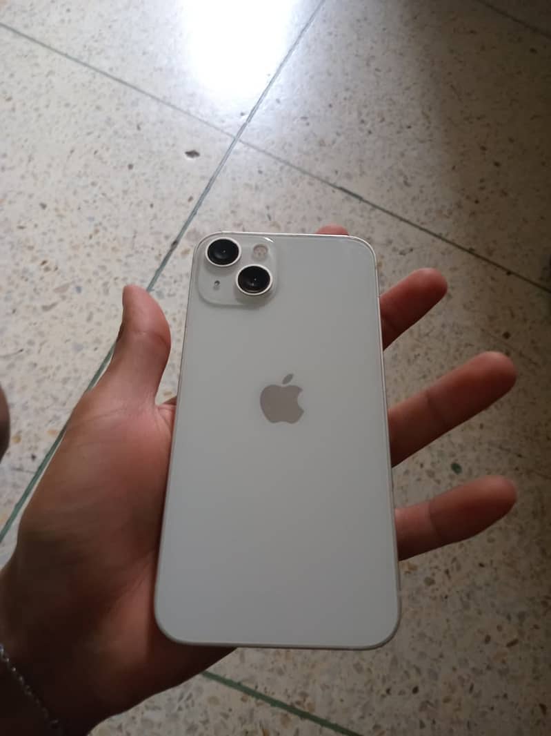Apple iPhone 13 1