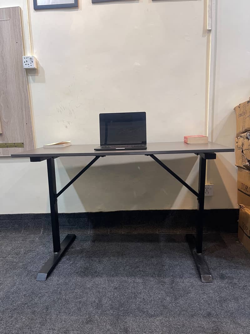 Study and work table 4