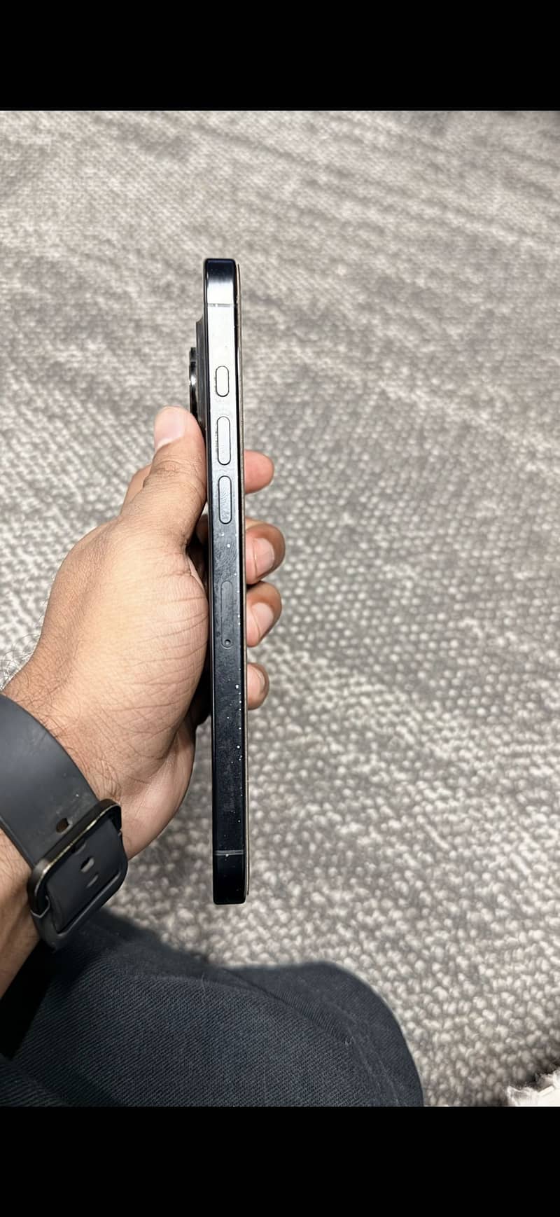 Apple iPhone 16 Pro Max 1