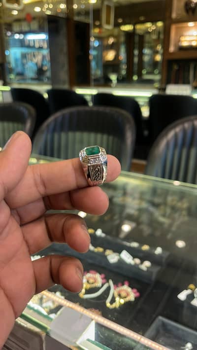 emerald ring