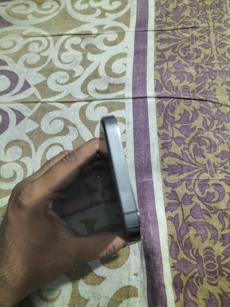 Apple iPhone 12 Pro 1