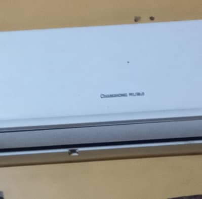 Changhong ruba 1.5 ton inverter inner leak over all condition ok hai