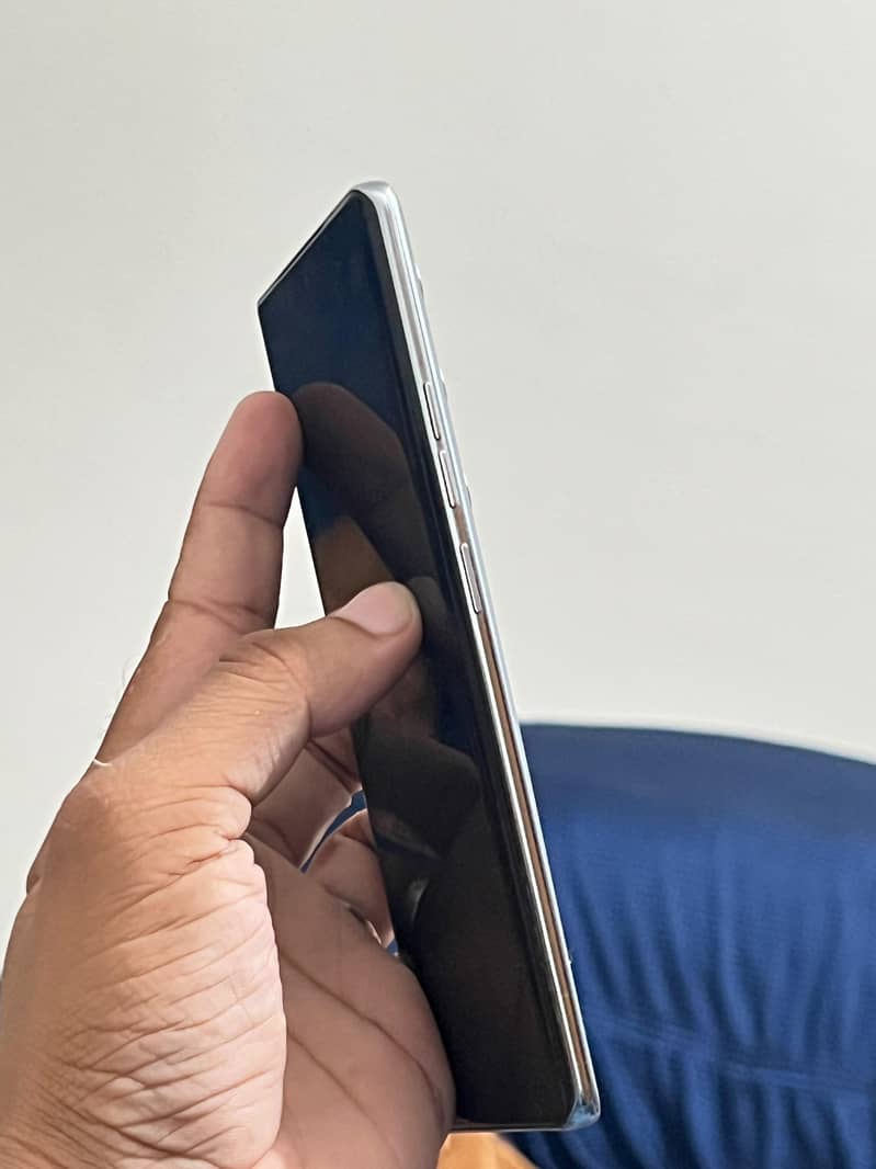 Tecno CAMON 40 Pro 4