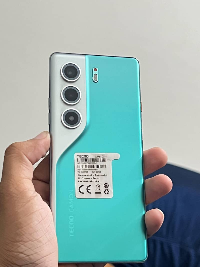 Tecno CAMON 40 Pro 6
