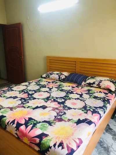 KING SIZE GOOD CONDITION BED