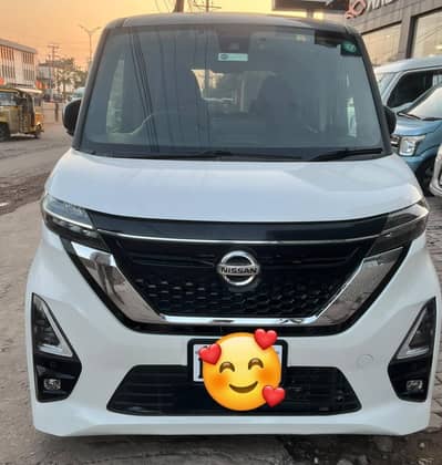 NISSAN ROOX 2021/21 MODEL TOTAL GANIUNE PAINT