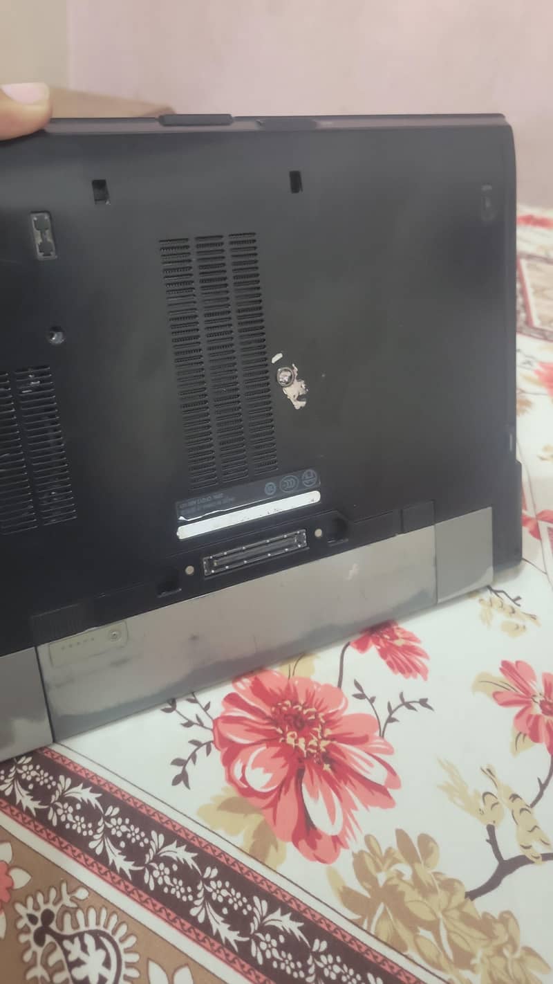 Dell latitude E6410 3