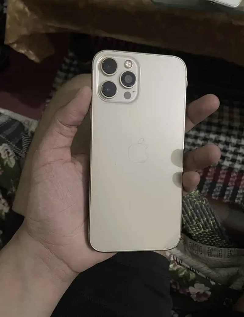 Apple iPhone 12 Pro Max 3