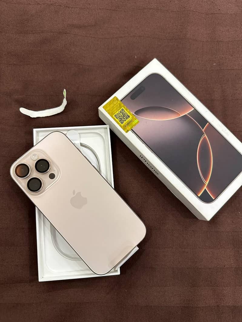 Apple iPhone 16 Pro 0