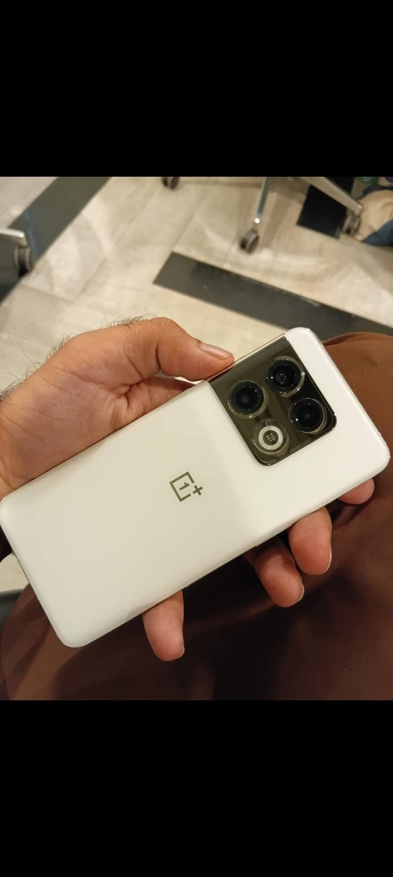 One Plus 10 Pro 6