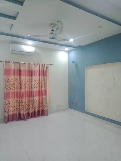 10 MARLA NON FURNISHED UPER PORTION FOR RENT IN BAHRIA TOWN LAHORE