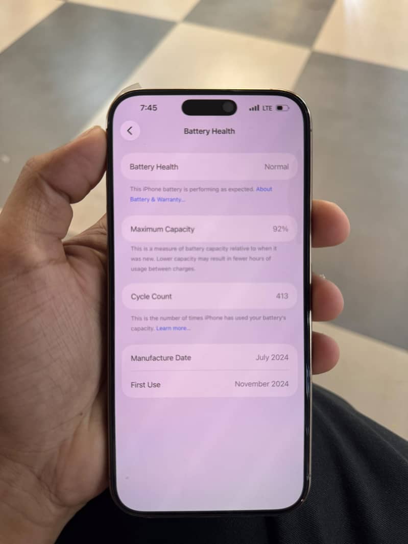Apple iPhone 16 Pro Max 3