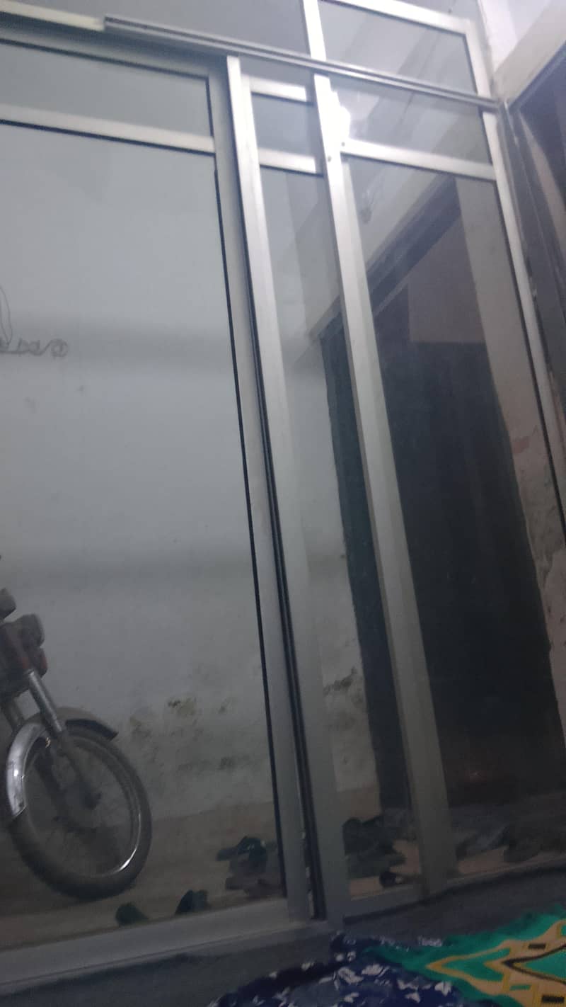 ایلومنیم ڈور 2