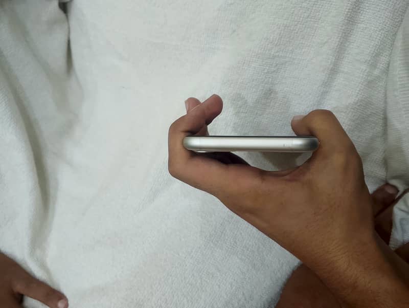 Apple iPhone 11 2
