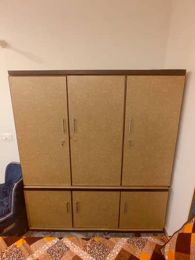 3Door Almari - Like new condition - with shelf & keys-Lahore