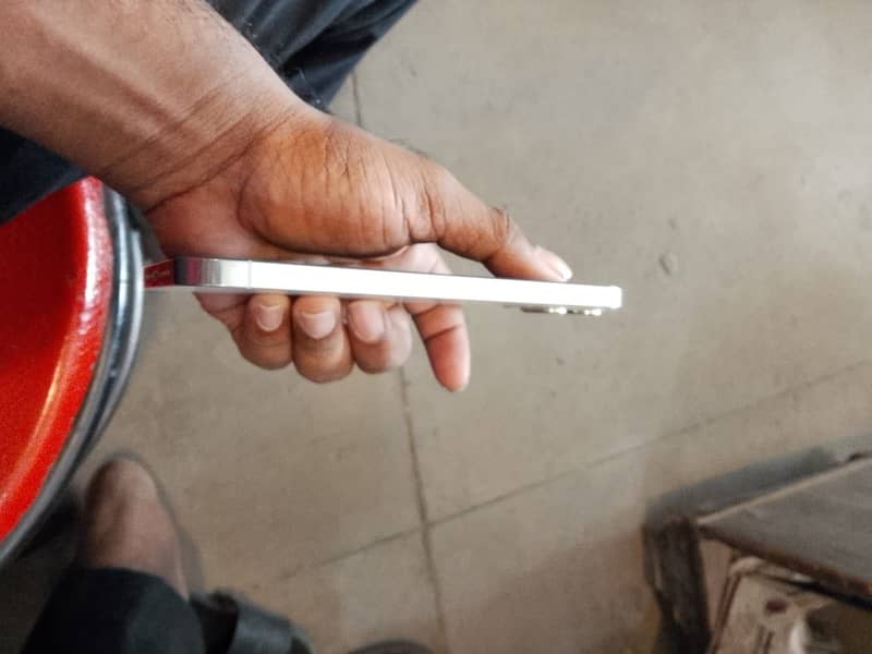 Apple iPhone 12 Pro Max 5