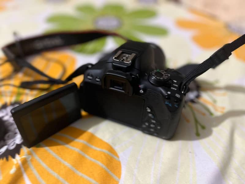 DSLR 700D 4