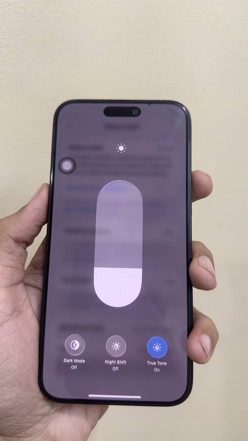 iPhone 15 Pro Max 2