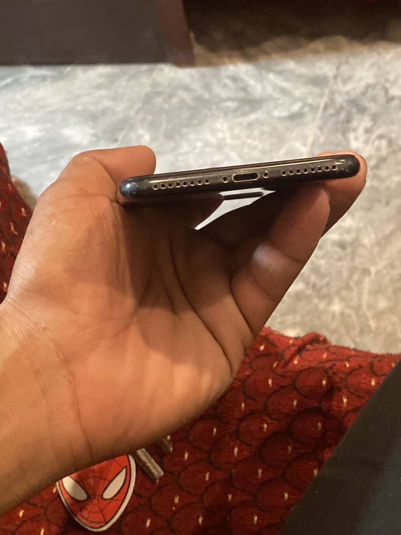 Apple iPhone 7 Plus 4