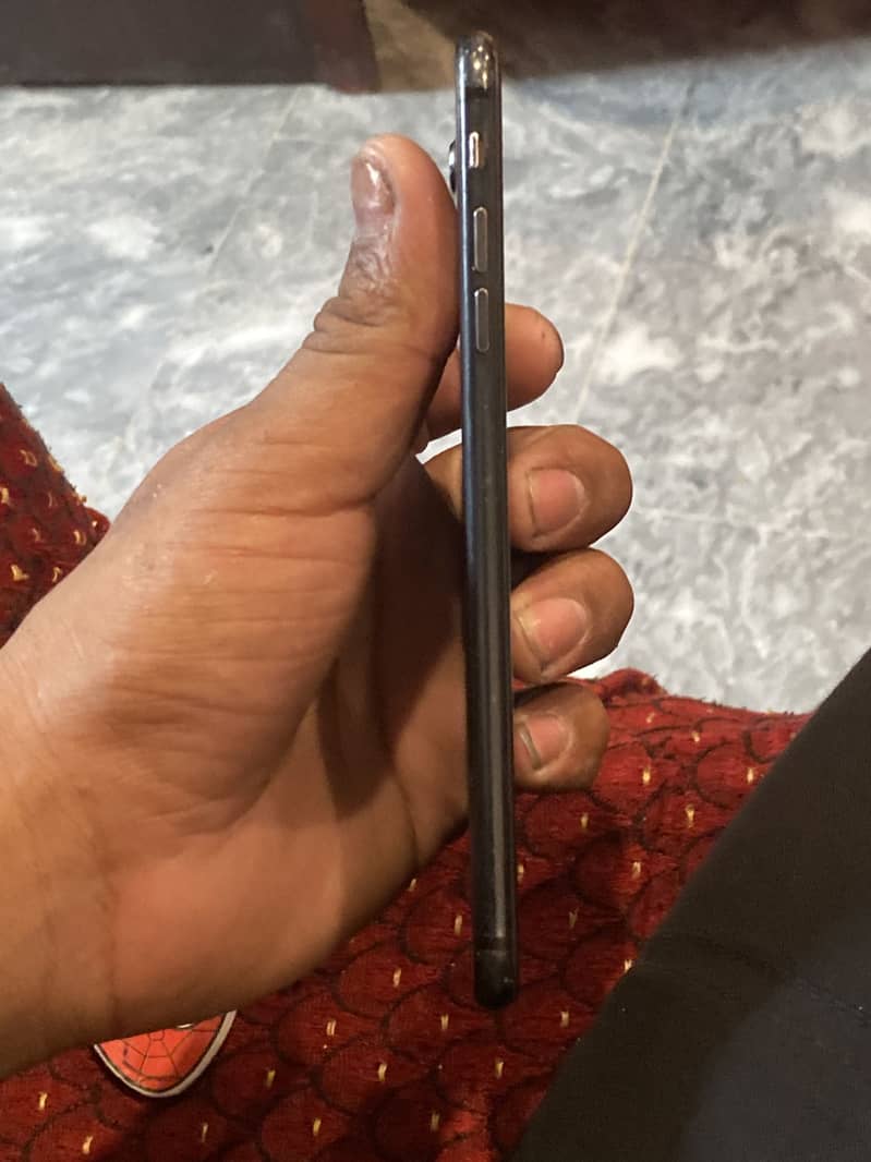 Apple iPhone 7 Plus 5
