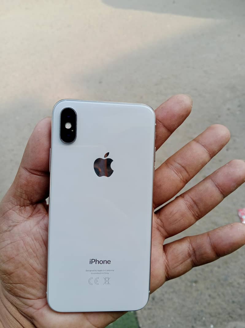 Apple iPhone XS 7