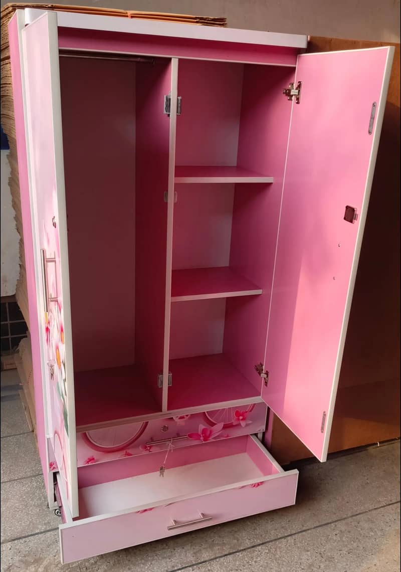 Wardrobe 13