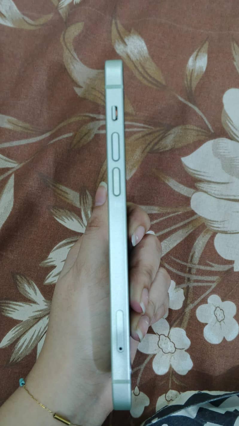 Apple iPhone 12 2