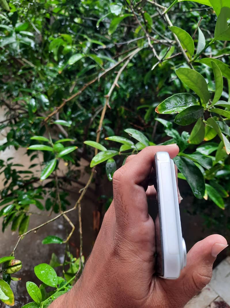 Apple iPhone 17 Pro Max 5