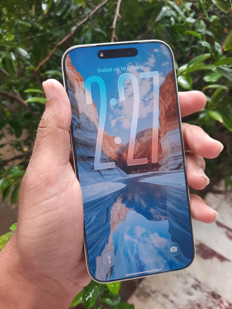 Apple iPhone 17 Pro Max 8
