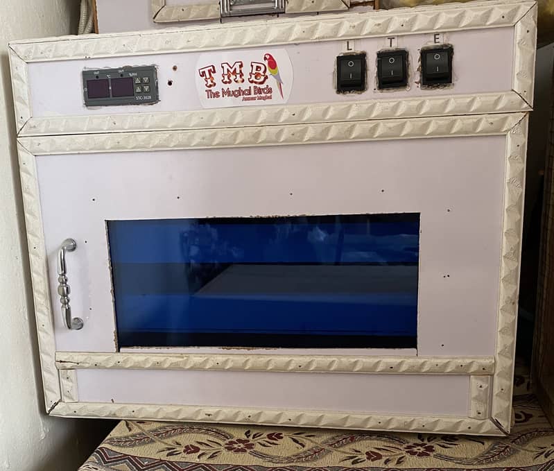 Incubator egg hatching 0