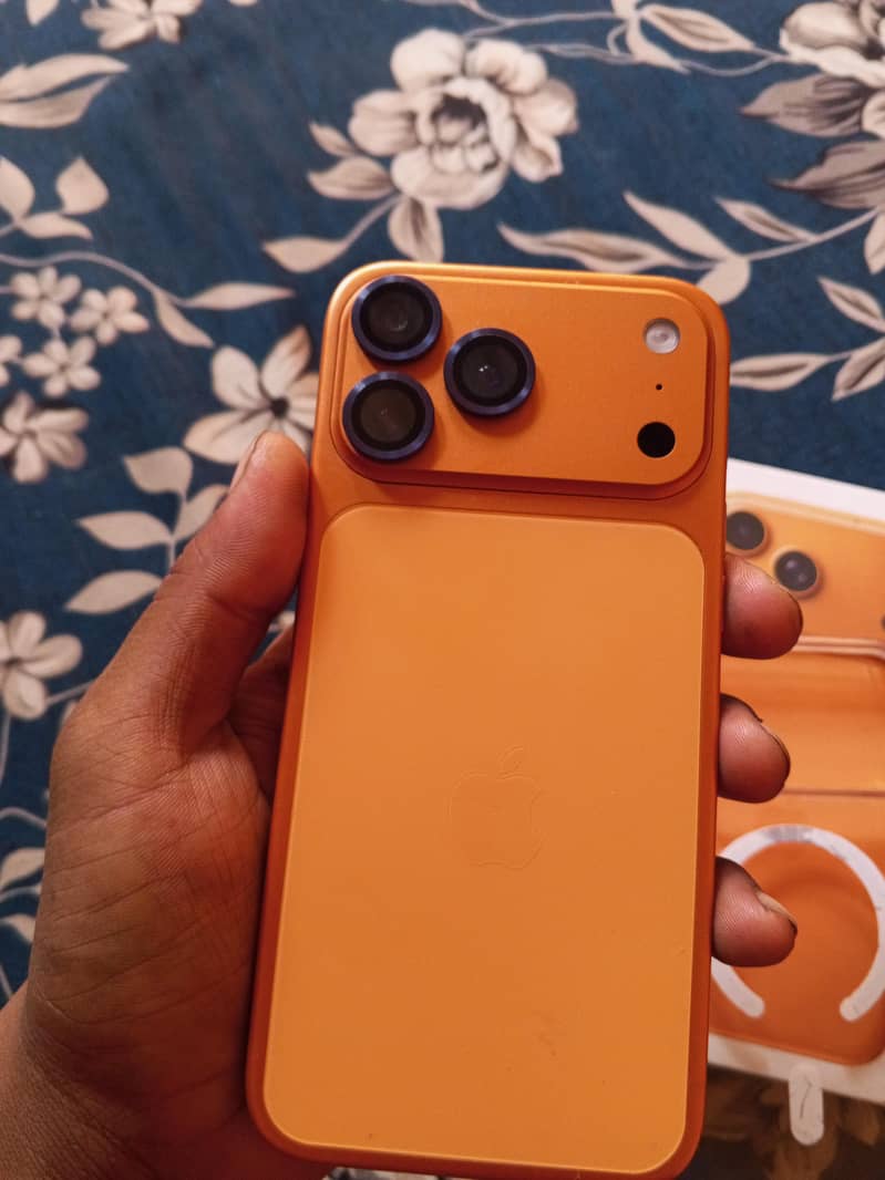 Apple iPhone 17 Pro Max 0