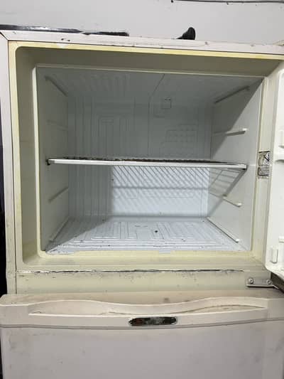 Dawlance Refrigerator | Powerful Cooling | Spacious | Excellent