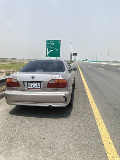 Honda Civic EXi 2000