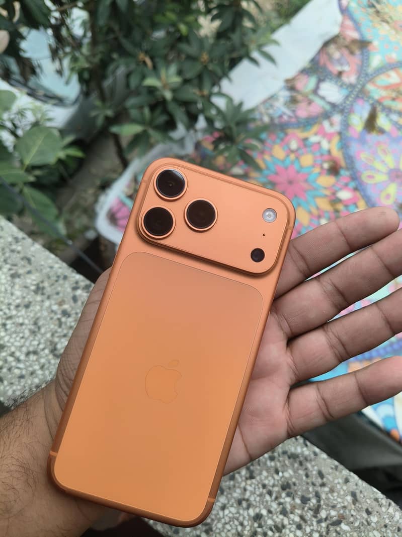 Apple iPhone 17 Pro Max 0