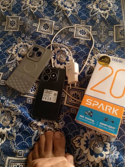 Tecno Spark 20 RAM memory 8+8/256 hai