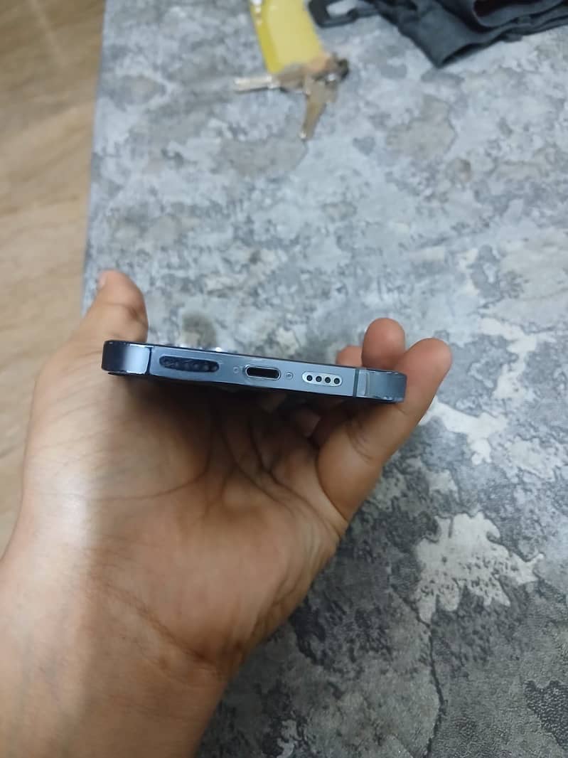 Apple iPhone 13 Pro Max 3