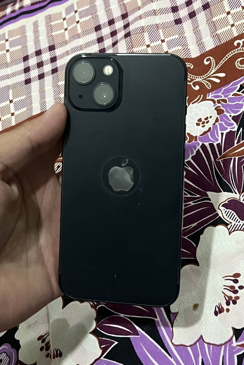 Apple iPhone 13 1