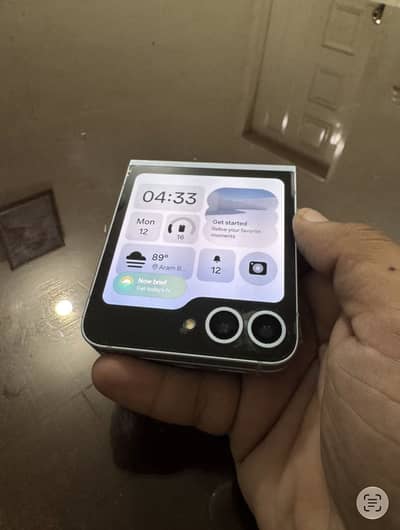 Samsung Mobile Z Flip 6 512GB / 12GB