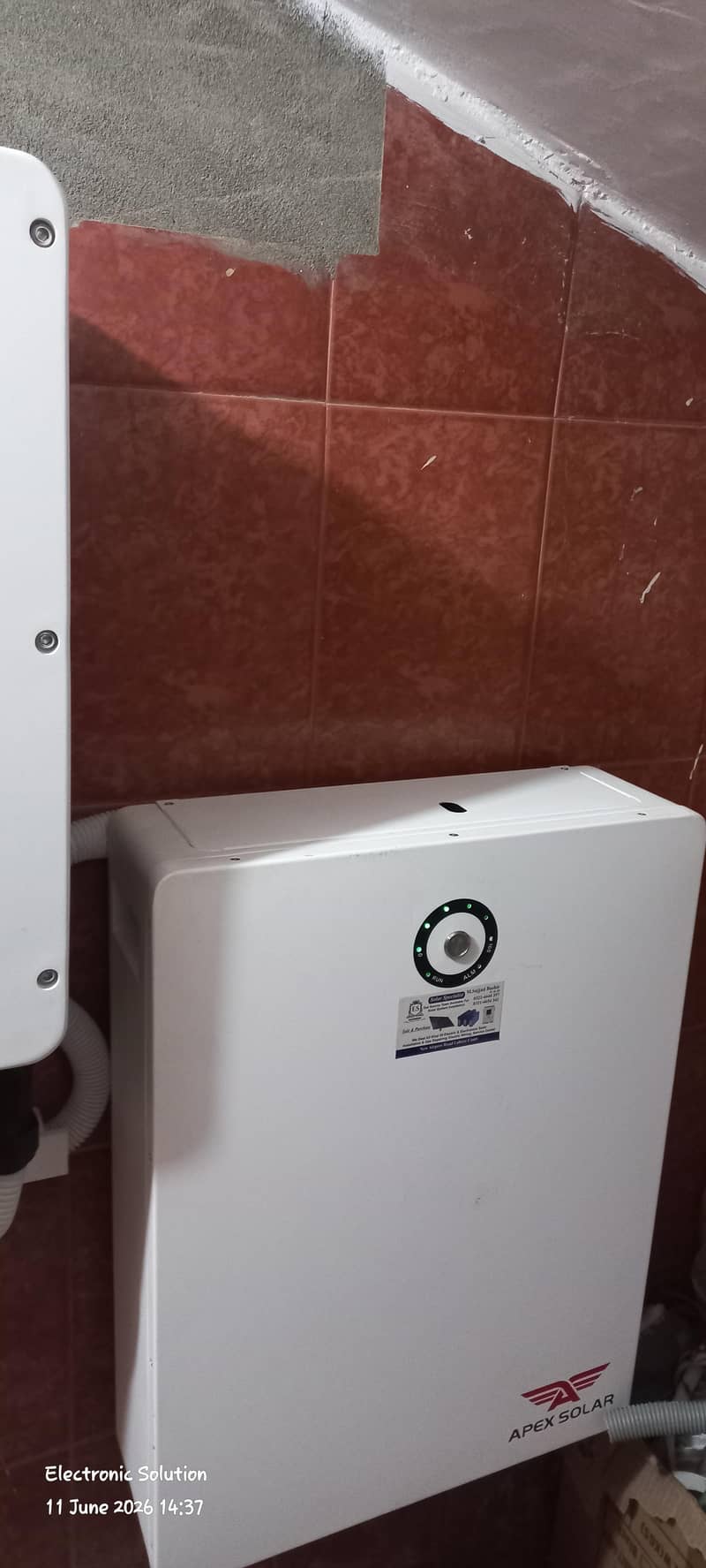 Solar System Fitting Centre 3