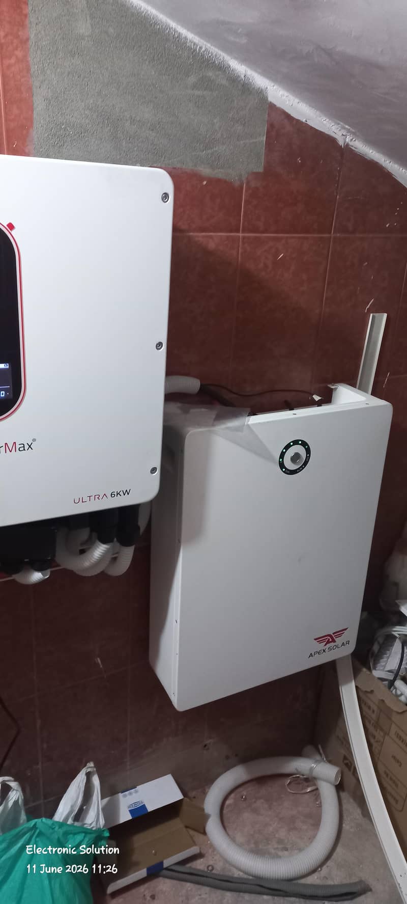 Solar System Fitting Centre 4