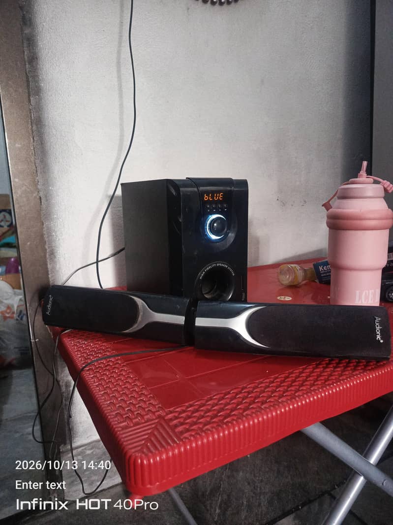 audionic boofer with remote 0
